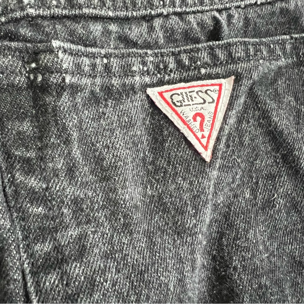 Vintage 1990s GUESS Women’s Black Distressed Faded High Waist Slim Denim Jeans - Picture 7 of 11